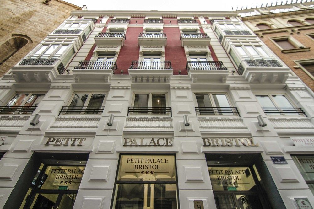 Petit Palace Plaza De La Reina Valencia Eksteriør billede